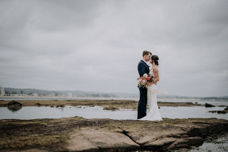 Sarah & Rob – Long Reef Golf Club Beach Wedding